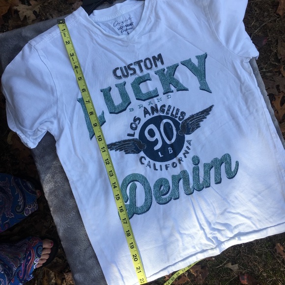 ☮️3/$10☮️ Lucky Brand graphic tee - Picture 5 of 7